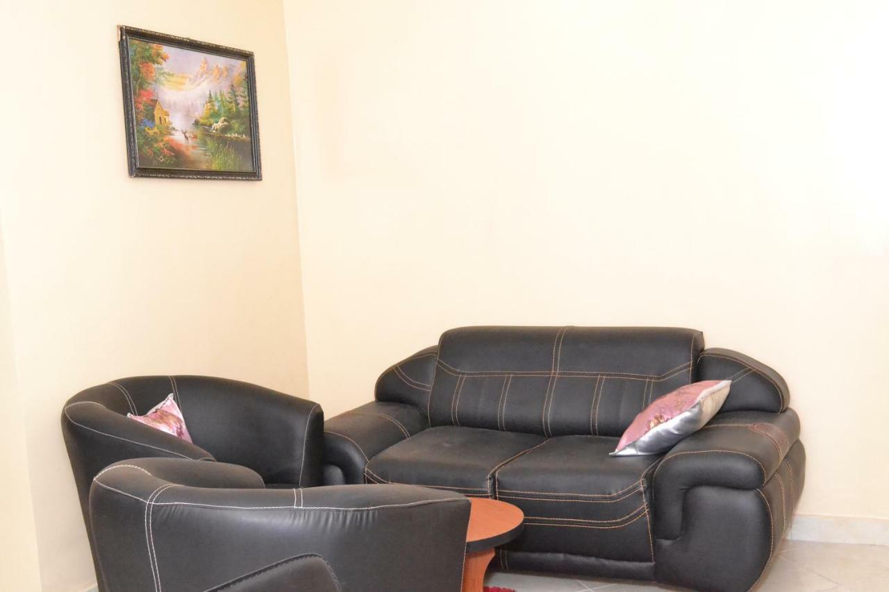 Limoh Suites Бенин Сити Екстериор снимка