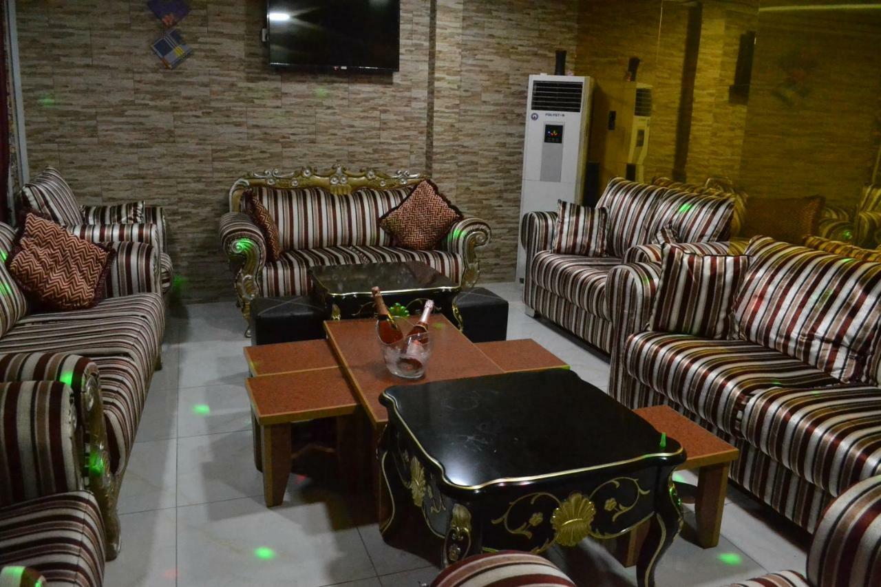 Limoh Suites Бенин Сити Екстериор снимка