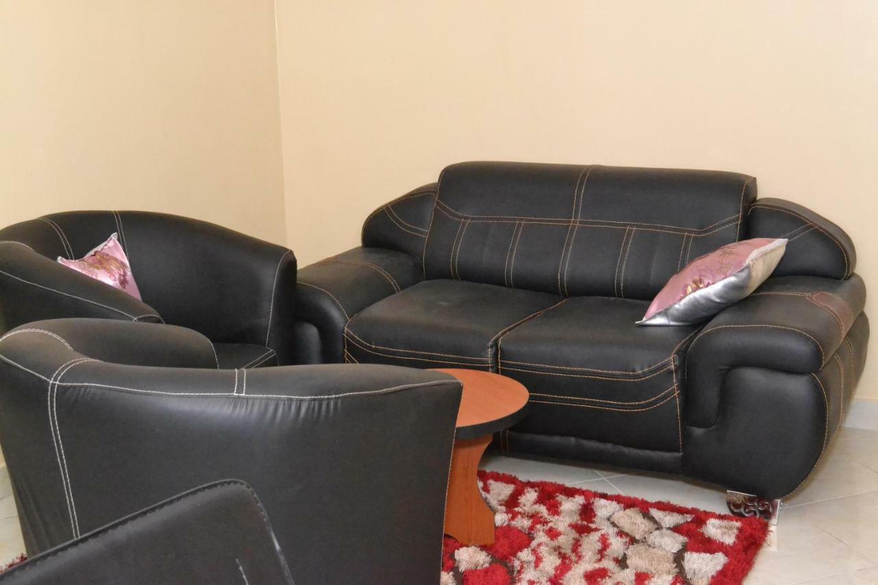Limoh Suites Бенин Сити Екстериор снимка